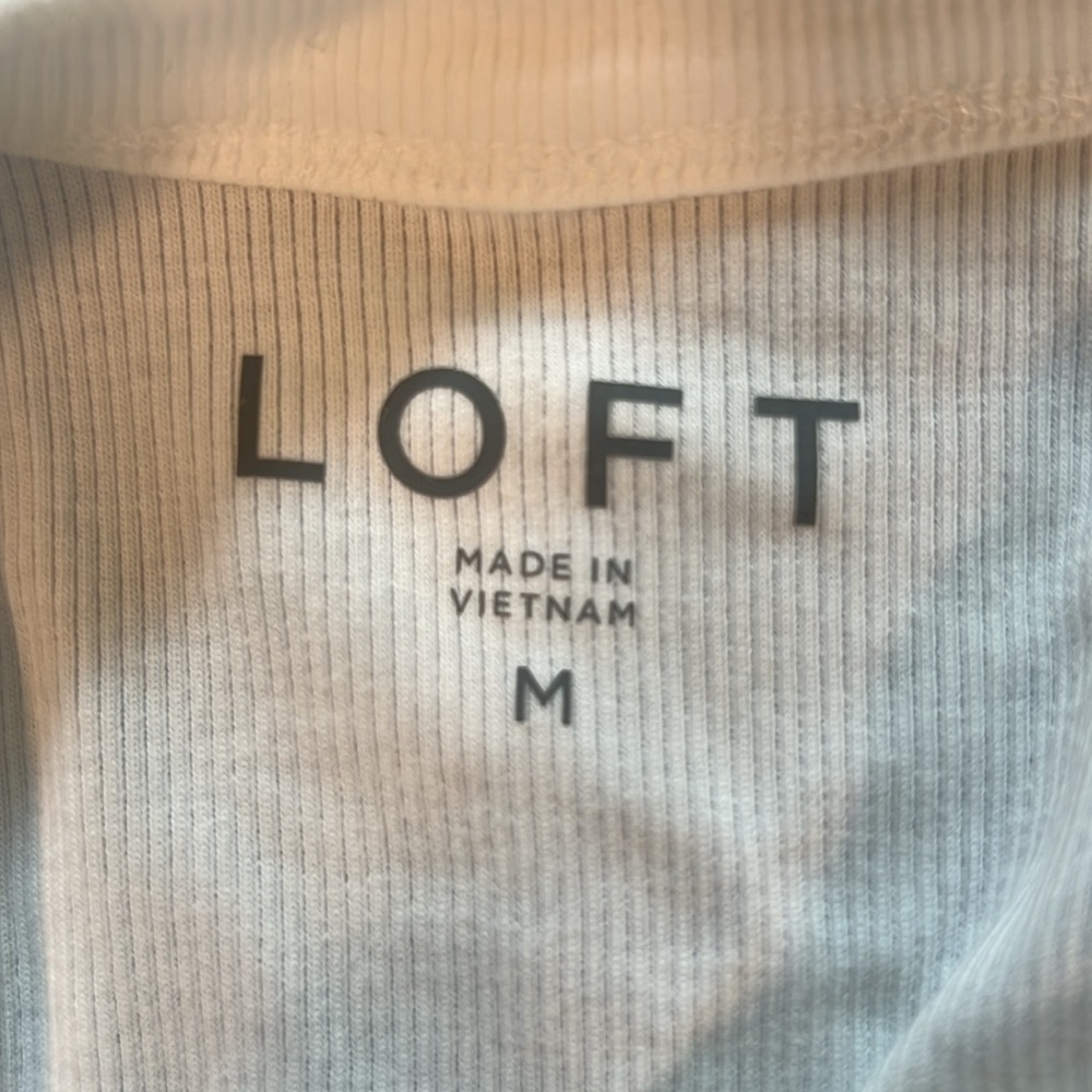 Loft NWOT Perfect Tank - Picture 3 of 5